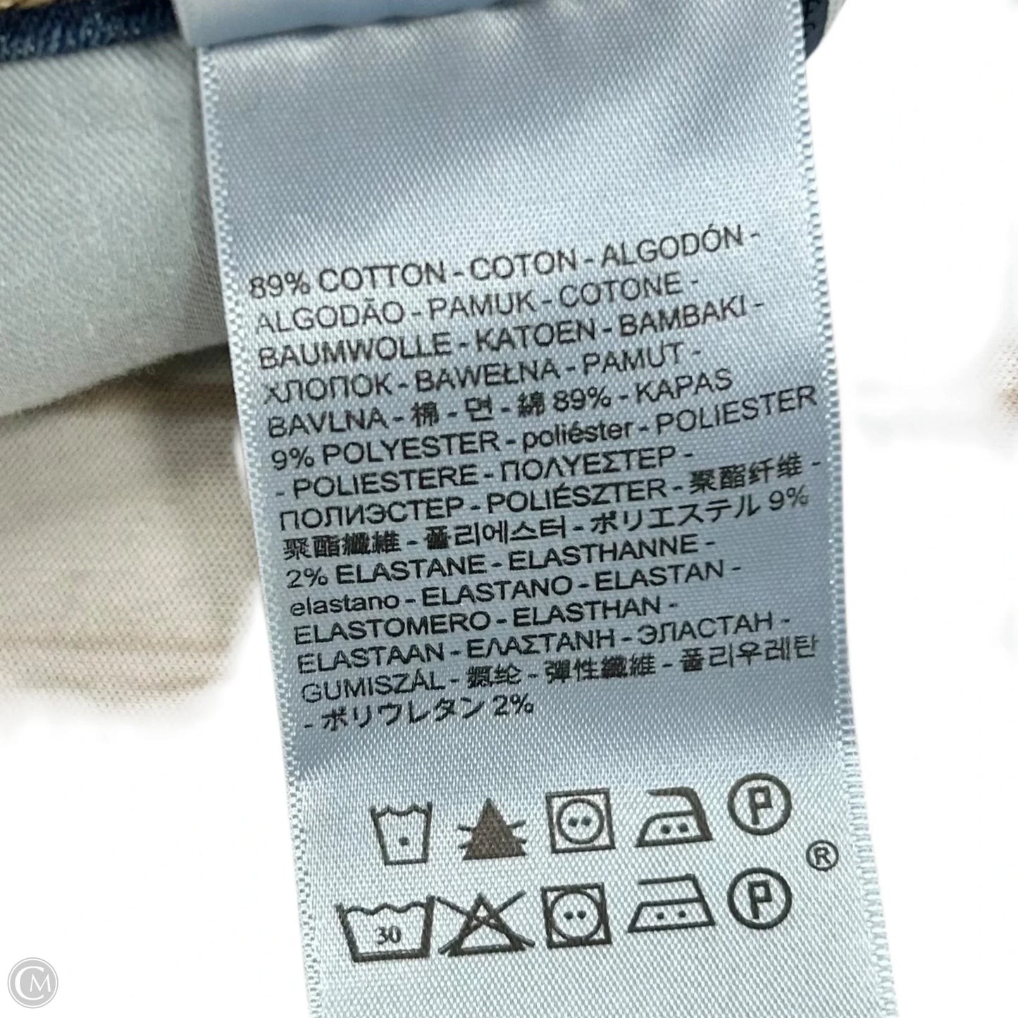 Jeans Cropped By Levis In Blue, Size: 22