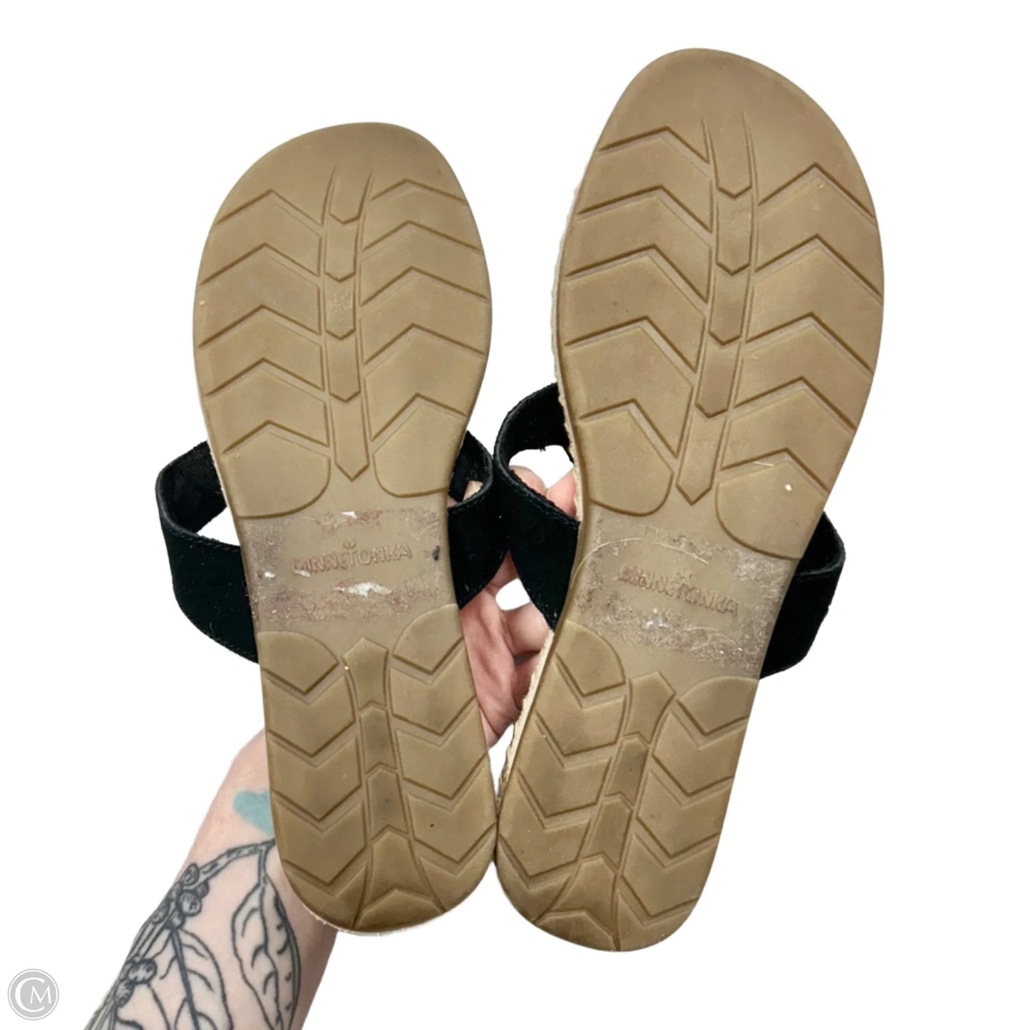 Sandals Flip Flops By Minnetonka In Black & Silver, Size: 8