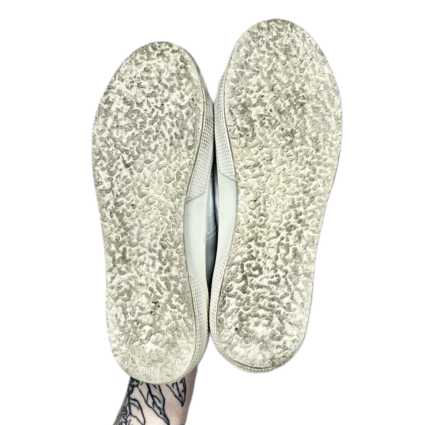 Shoes Sneakers By Superga In Silver, Size: 8