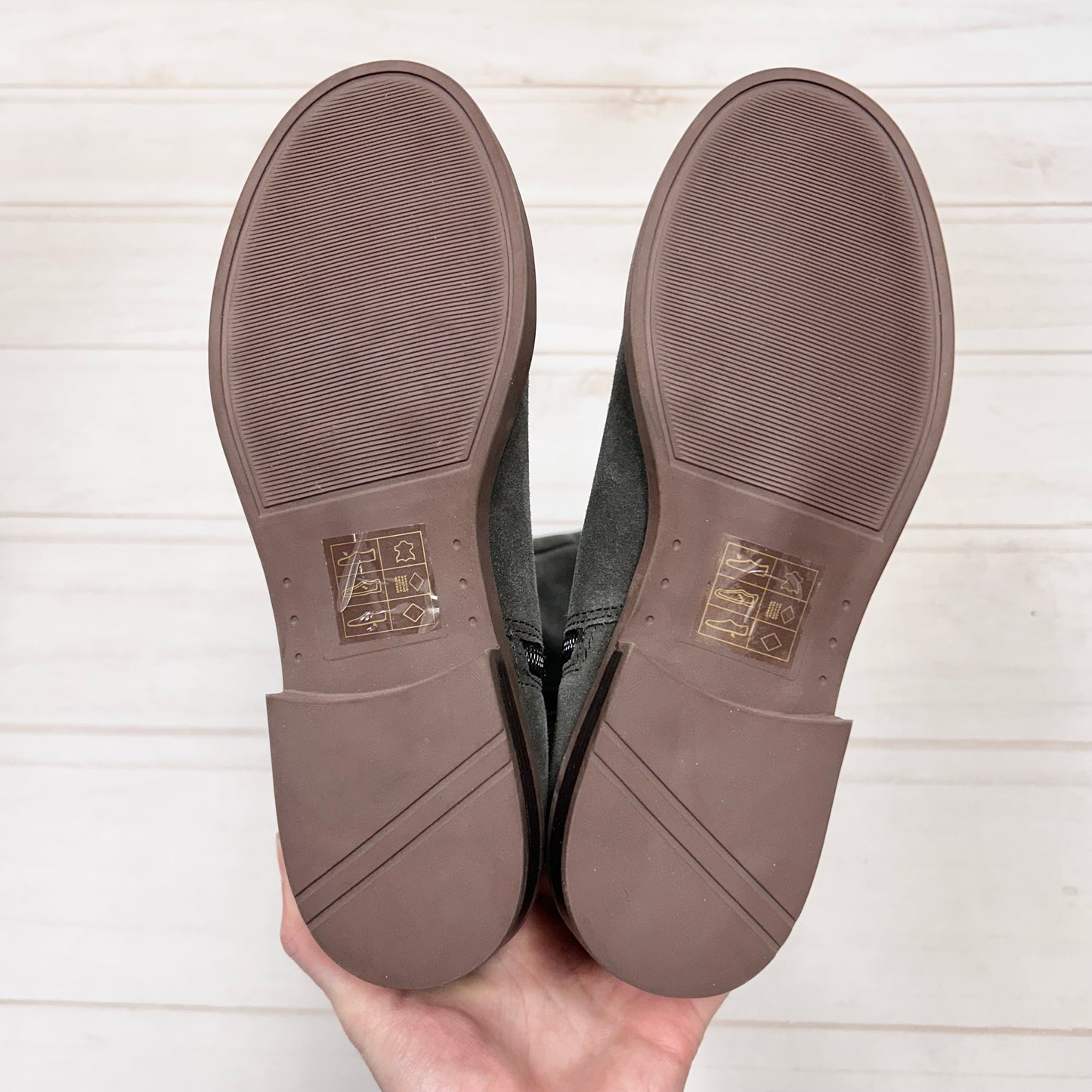 Boots Knee Flats By Market & Spruce In Grey, Size: 6.5