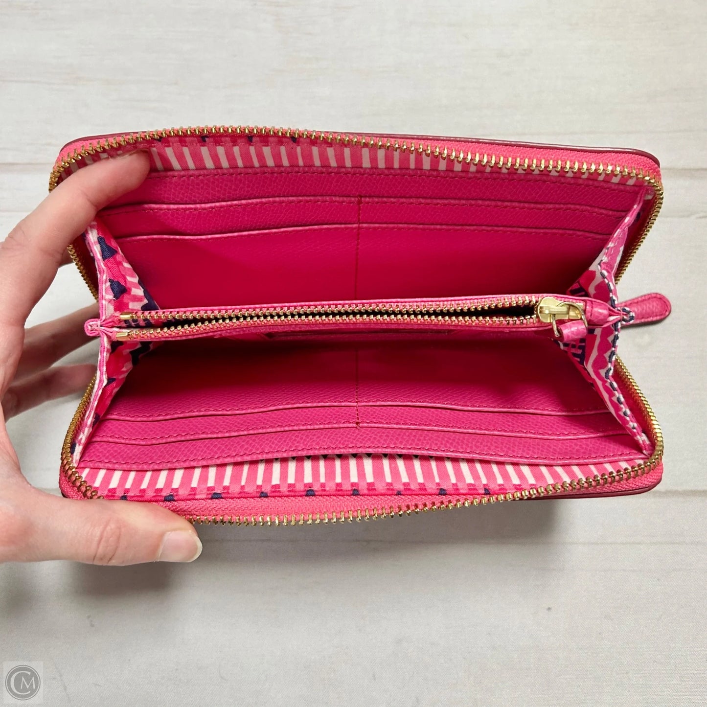 Wallet By Vera Bradley, Size: Large