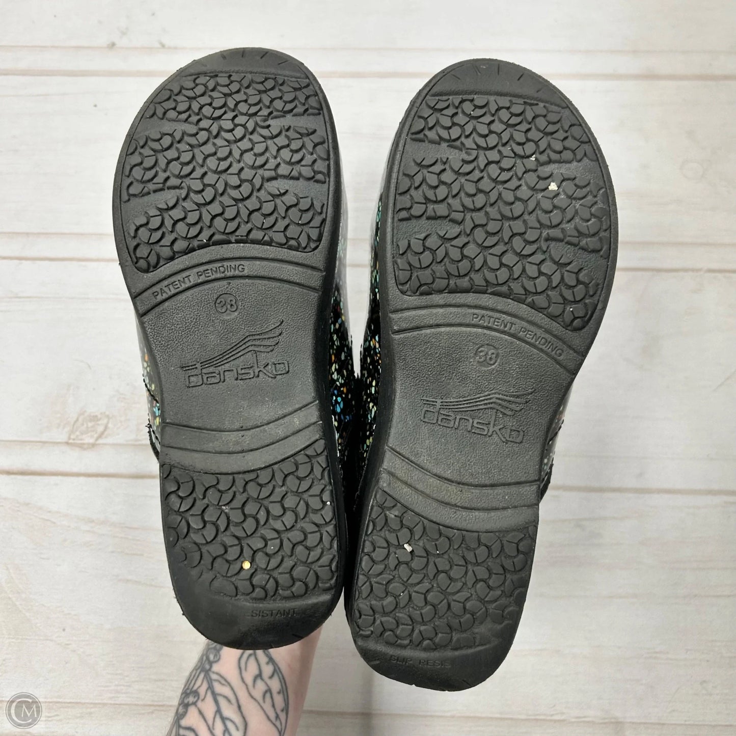 Shoes Flats By Dansko In Black & Green, Size: 7.5