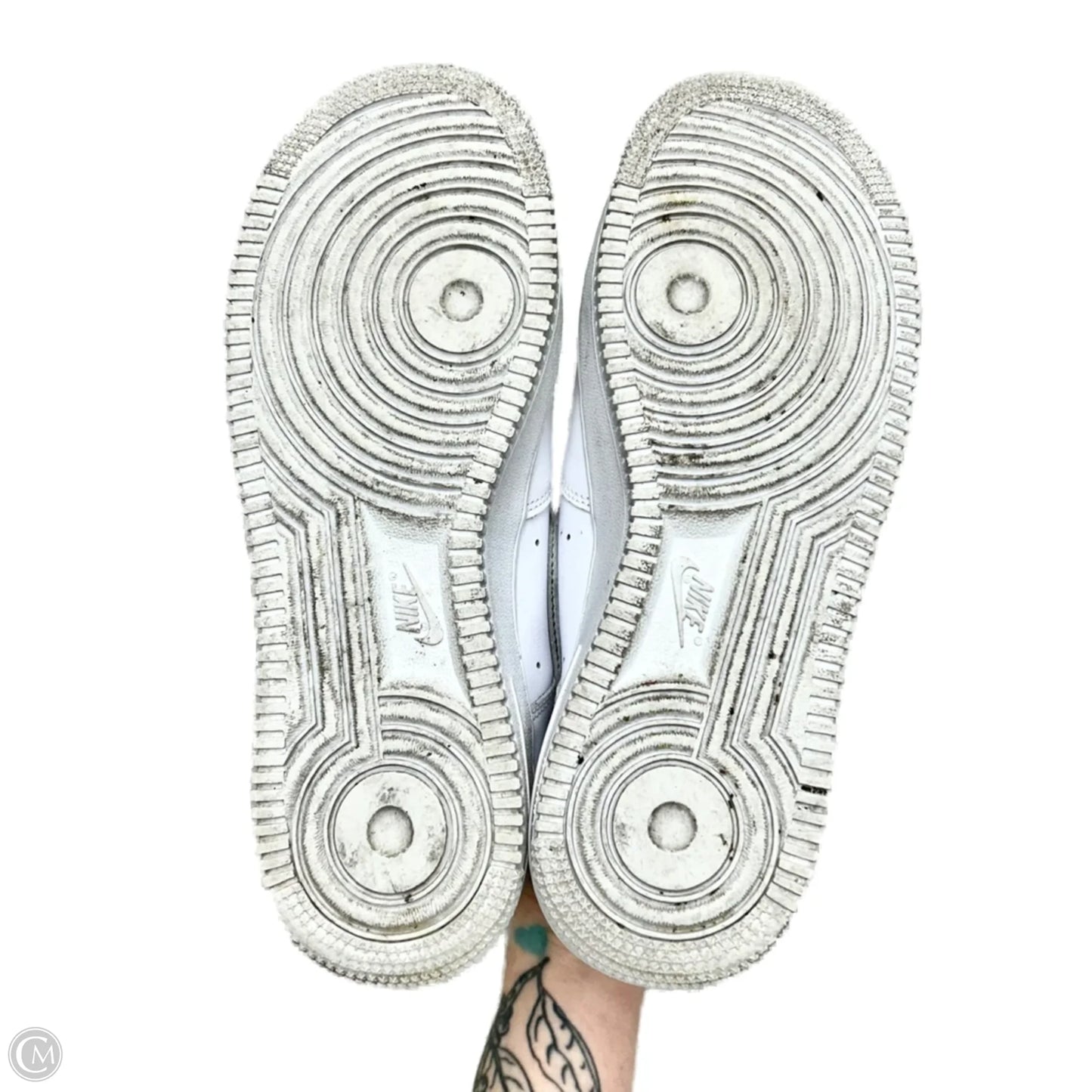 Shoes Athletic By Nike In White, Size: 9