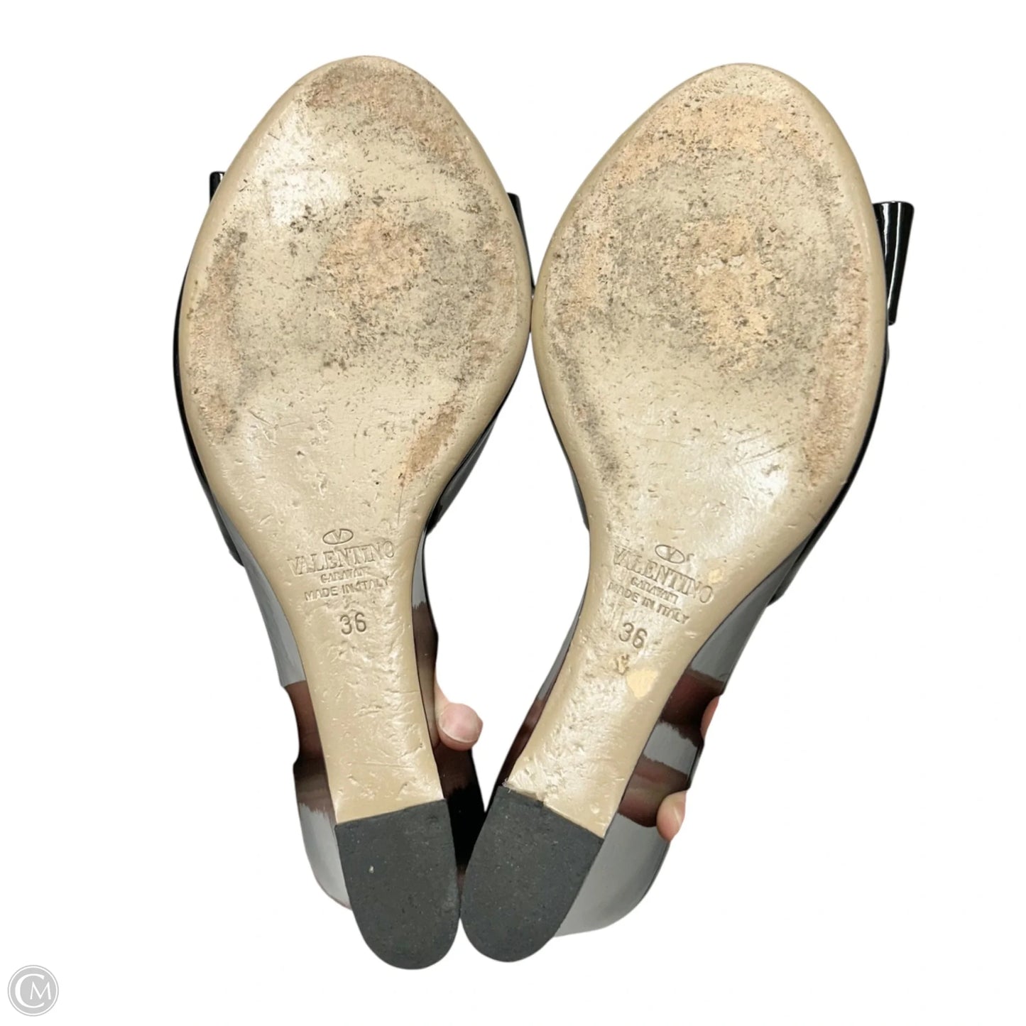 Sandals Luxury Designer By Valentino-garavani In Black, Size: 6