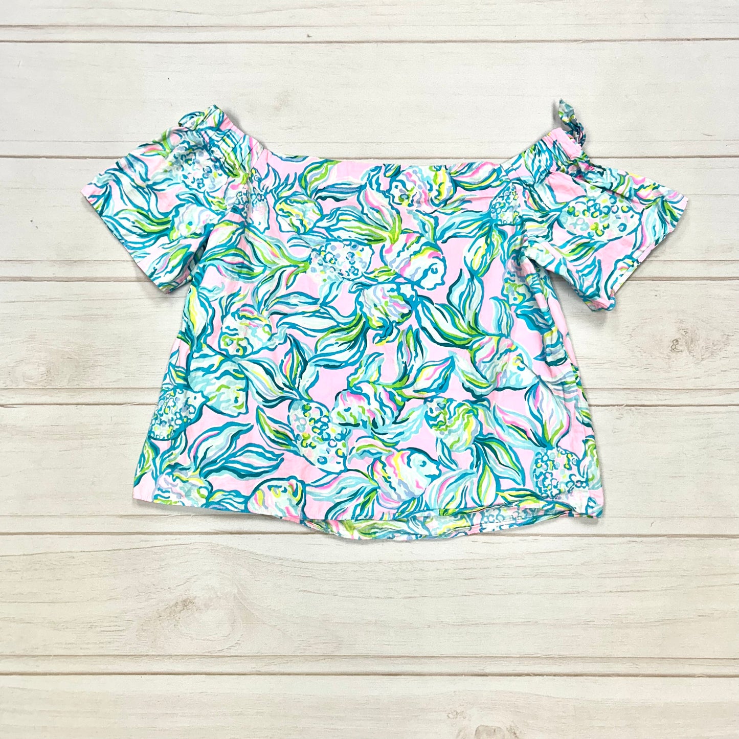 Top Short Sleeve Designer By Lilly Pulitzer Size: S