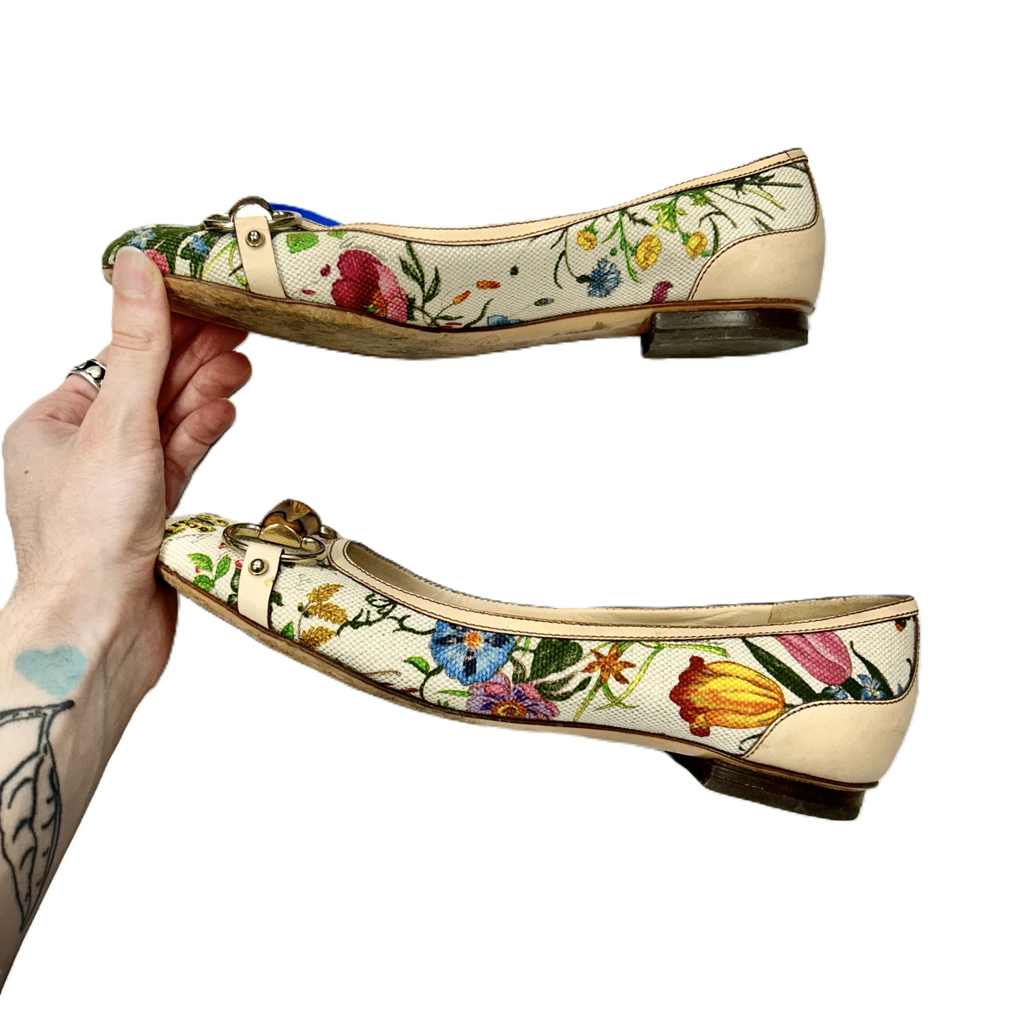 Shoes Luxury Designer By Gucci Size: 6.5
