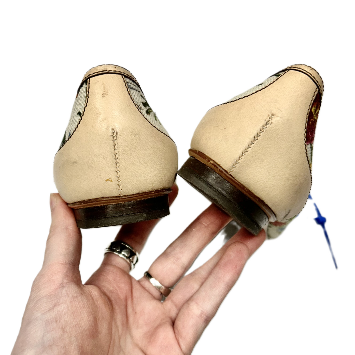 Shoes Luxury Designer By Gucci Size: 6.5