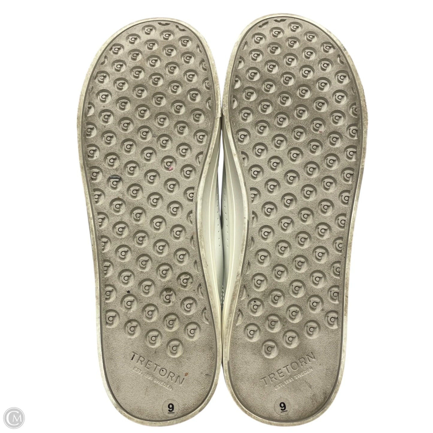 Shoes Athletic By Tretorn In White, Size: 9