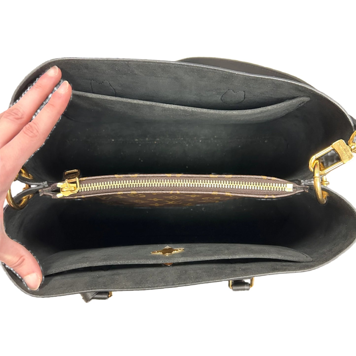 Handbag Luxury Designer By Louis Vuitton, Size: Medium