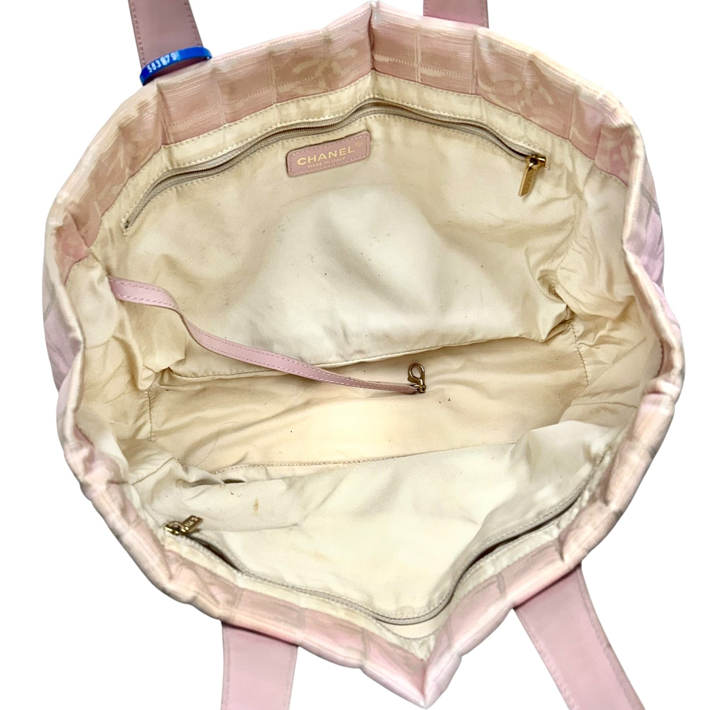 Tote Luxury Designer By Chanel, Size: Medium