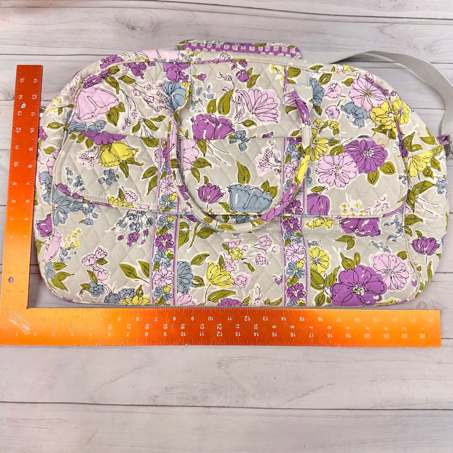 Duffle And Weekender By Vera Bradley, Size: Medium