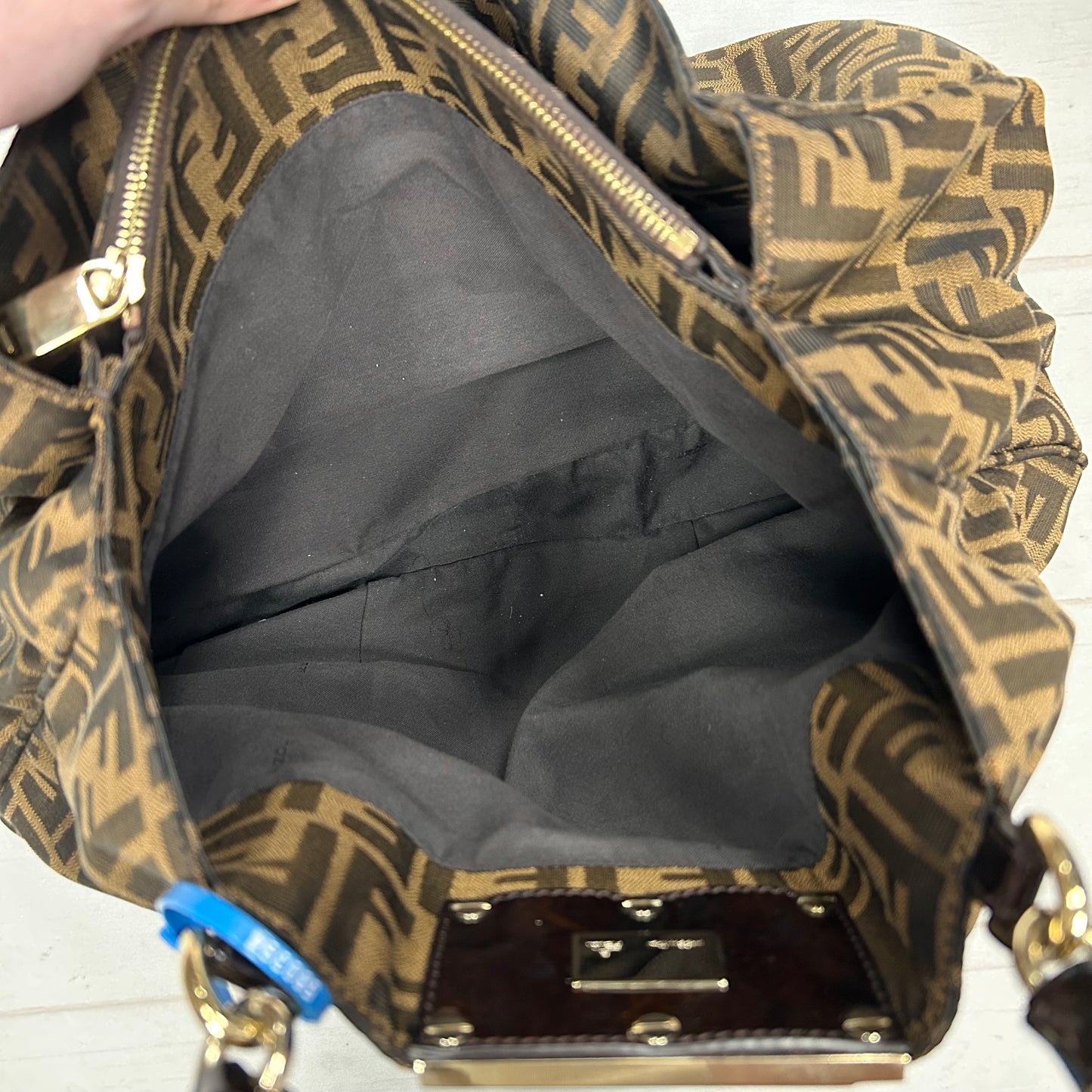 Handbag Luxury Designer By Fendi, Size: Large