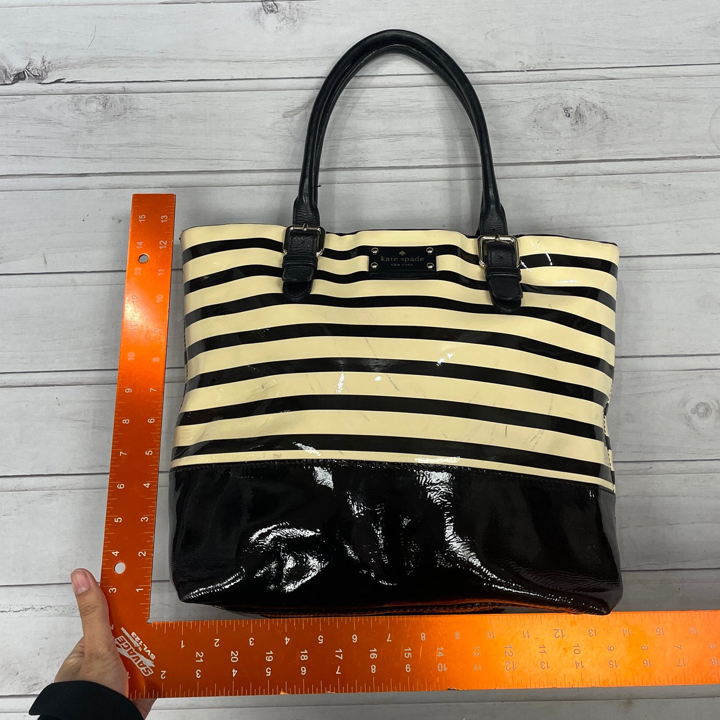 Tote Designer By Kate Spade, Size: Medium