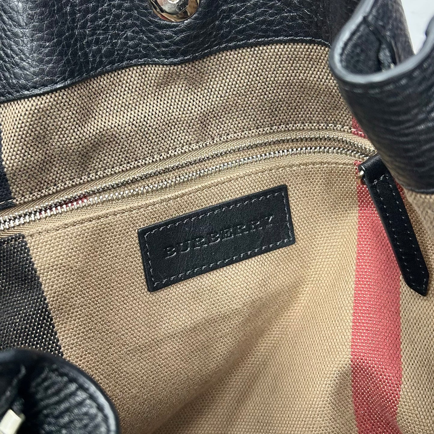 Handbag Luxury Designer By Burberry, Size: Large