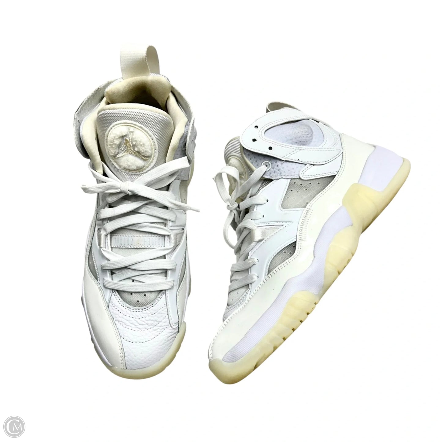 Shoes Luxury Designer By Jordan In White, Size: 9
