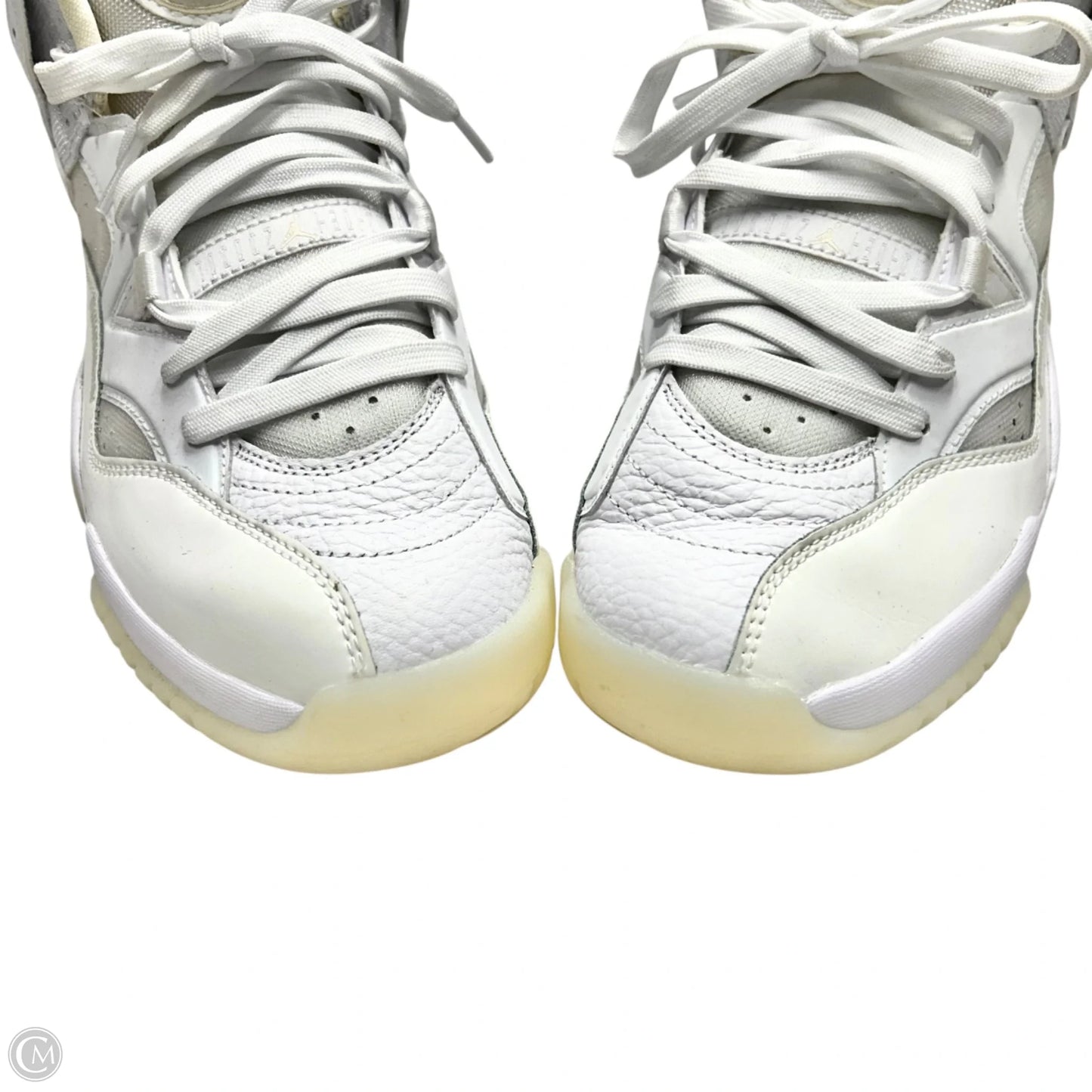 Shoes Luxury Designer By Jordan In White, Size: 9
