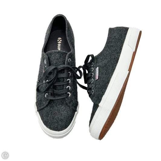 Shoes Sneakers By Superga In Grey, Size: 10.5