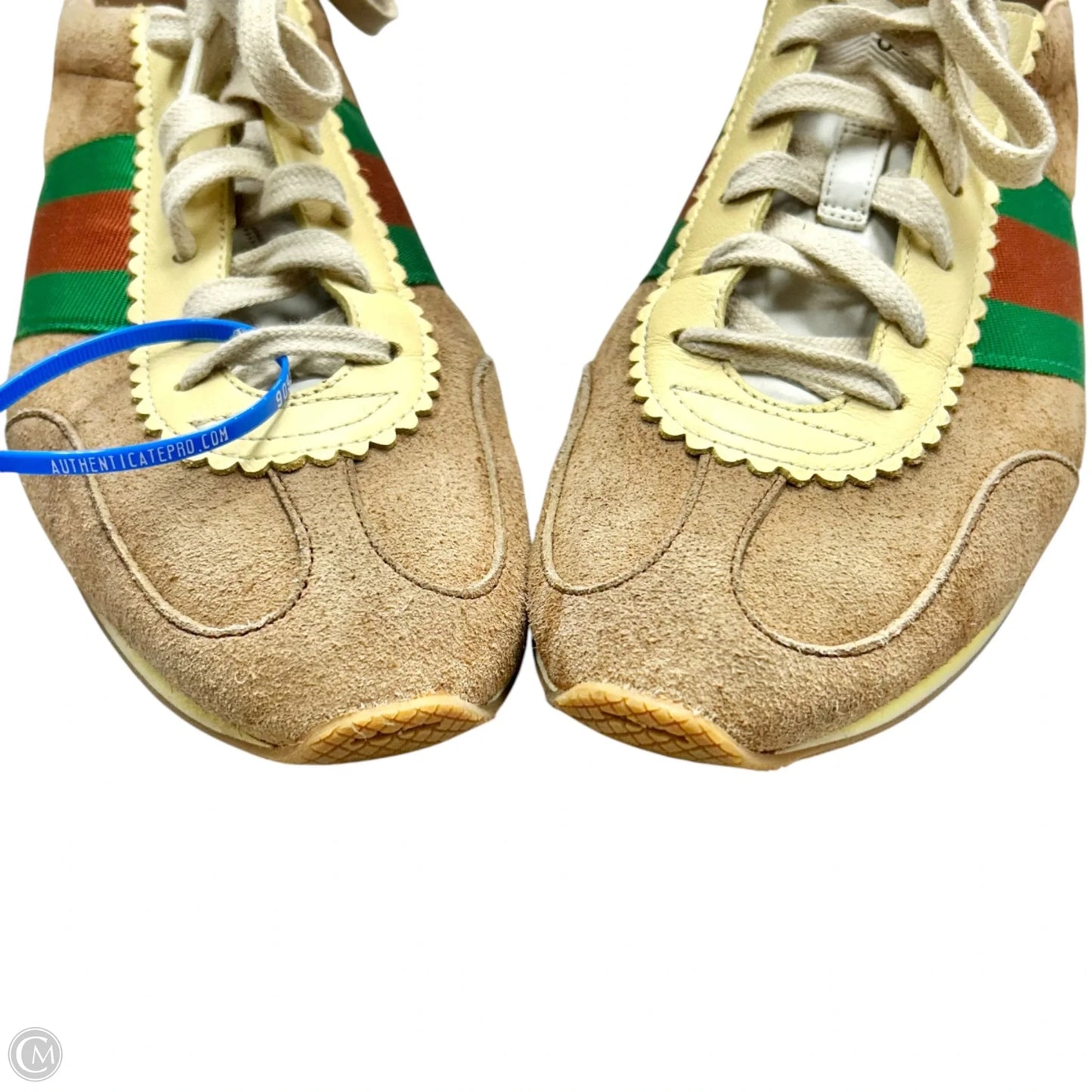 Shoes Luxury Designer By Gucci In Cream, Size: 9.5