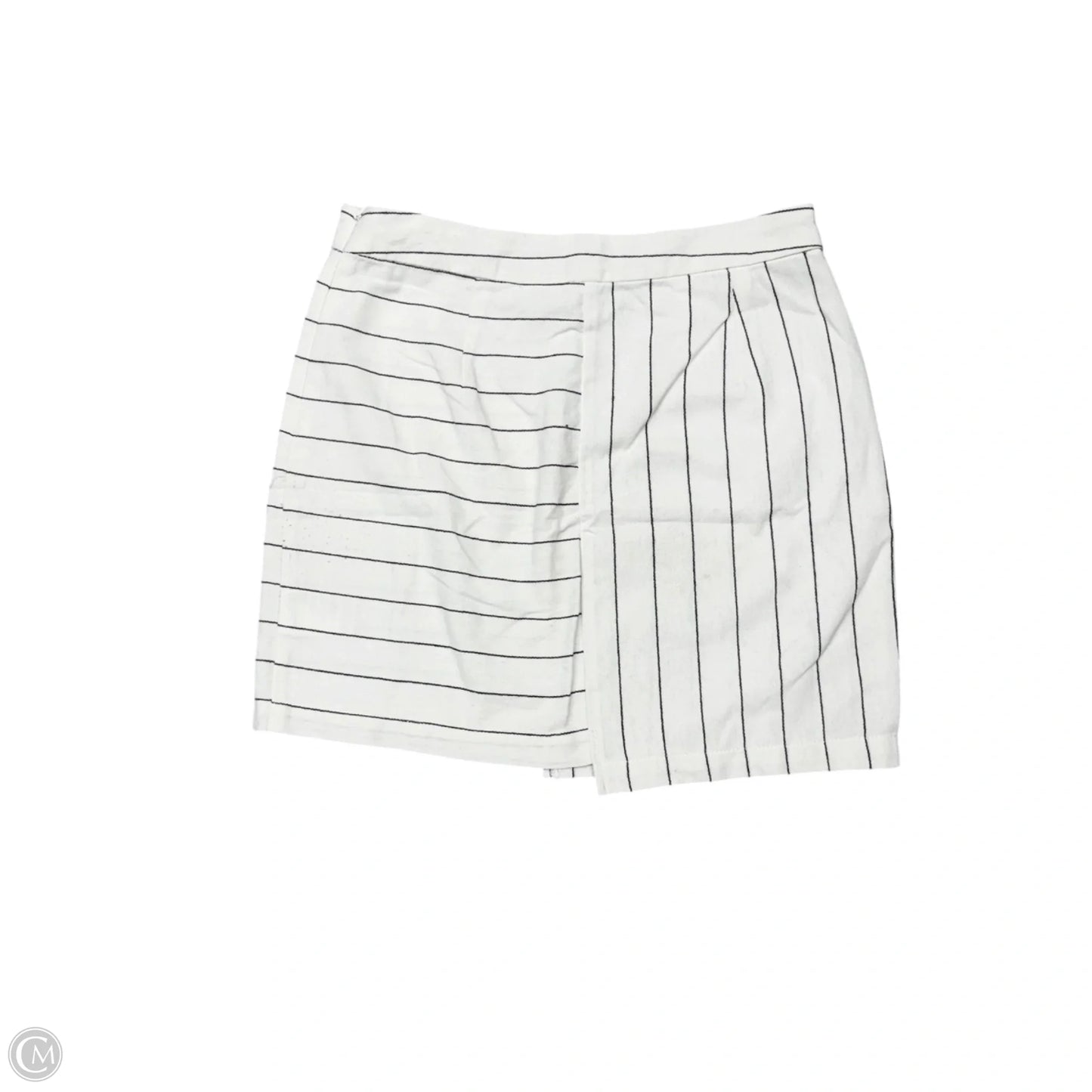 Skirt Mini & Short By Urban Outfitters In White, Size: M