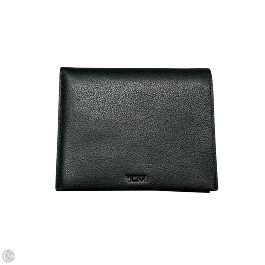 Id/card Holder Designer By Tumi, Size: Large