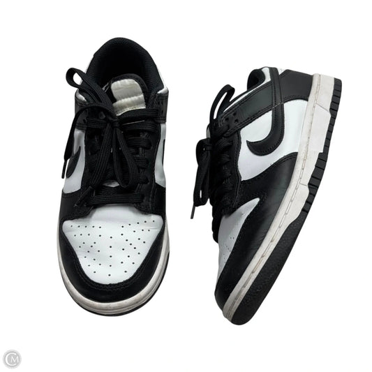 Shoes Sneakers By Nike In Black & White, Size: 7.5