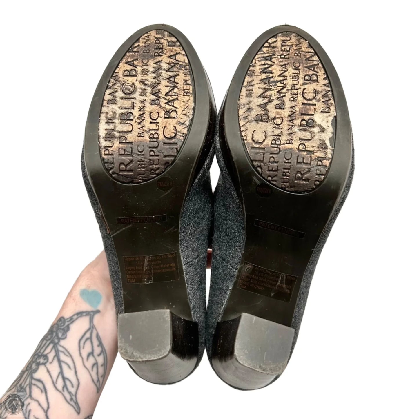 Shoes Heels Block By Banana Republic In Grey, Size: 7.5