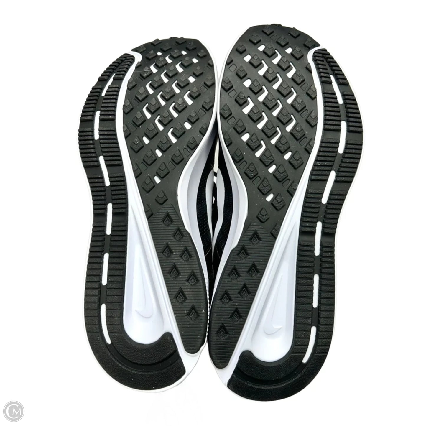 Shoes Athletic By Nike In Black & White, Size: 8.5