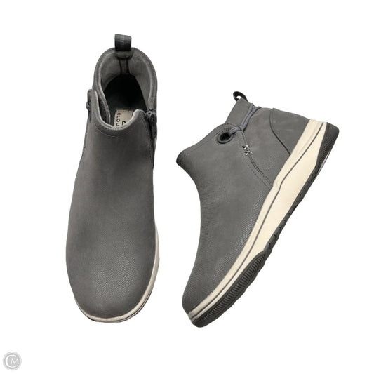 Boots Ankle Flats By Clarks In Grey, Size: 7