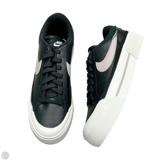 Shoes Sneakers By Nike In Black & White, Size: 11