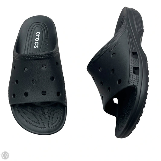Sandals Flats By Crocs In Black, Size: 11.5