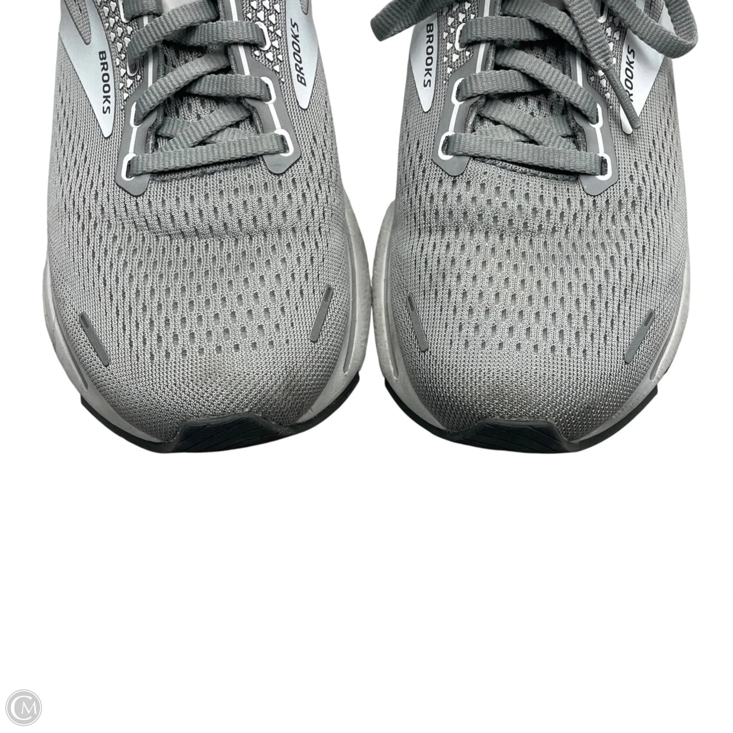 Shoes Athletic By Brooks In Grey & White, Size: 9.5
