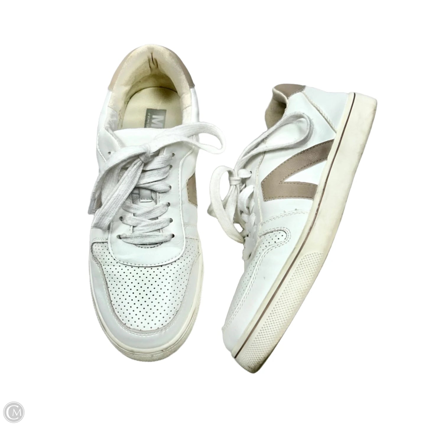 Shoes Sneakers By Mia In White, Size: 8