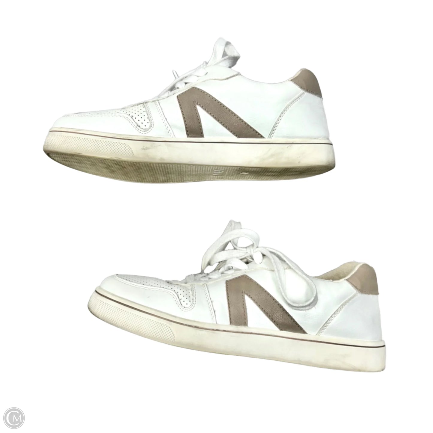 Shoes Sneakers By Mia In White, Size: 8