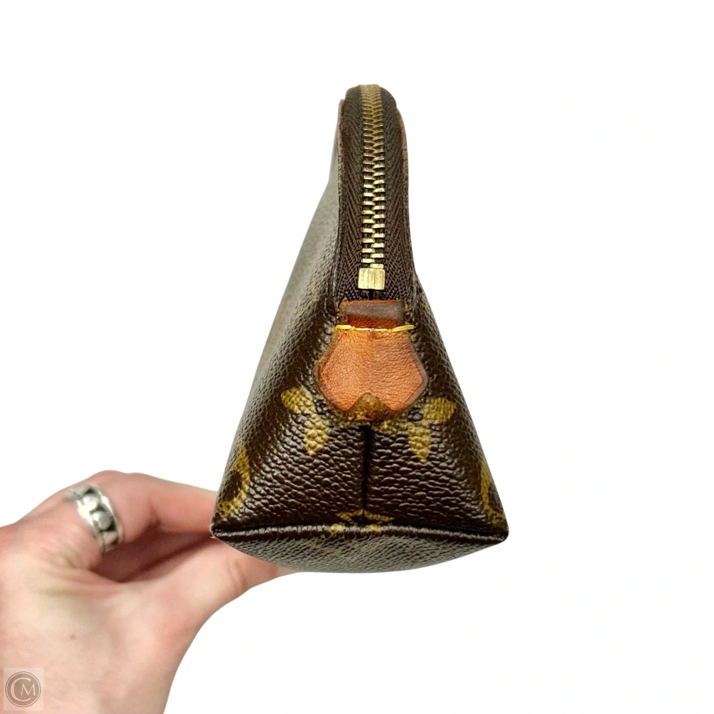 Makeup Bag Luxury Designer By Louis Vuitton, Size: Medium