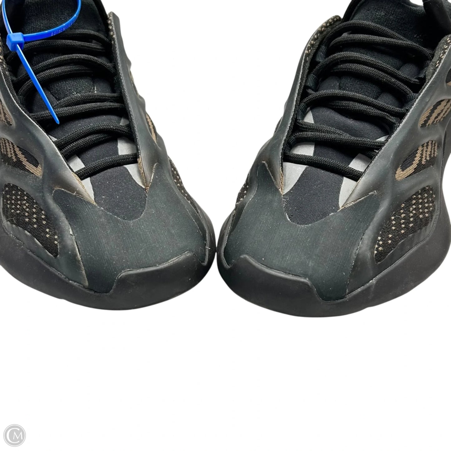 Shoes Luxury Designer By Yeezy In Black & Tan, Size: 8.5