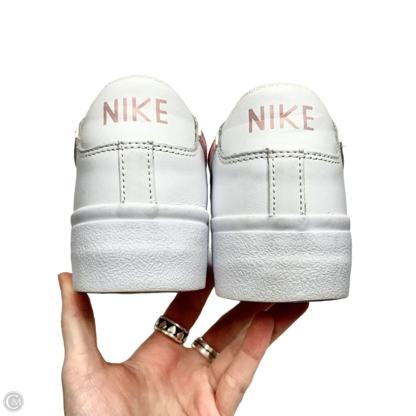 Shoes Sneakers By Nike In Pink & White, Size: 9.5