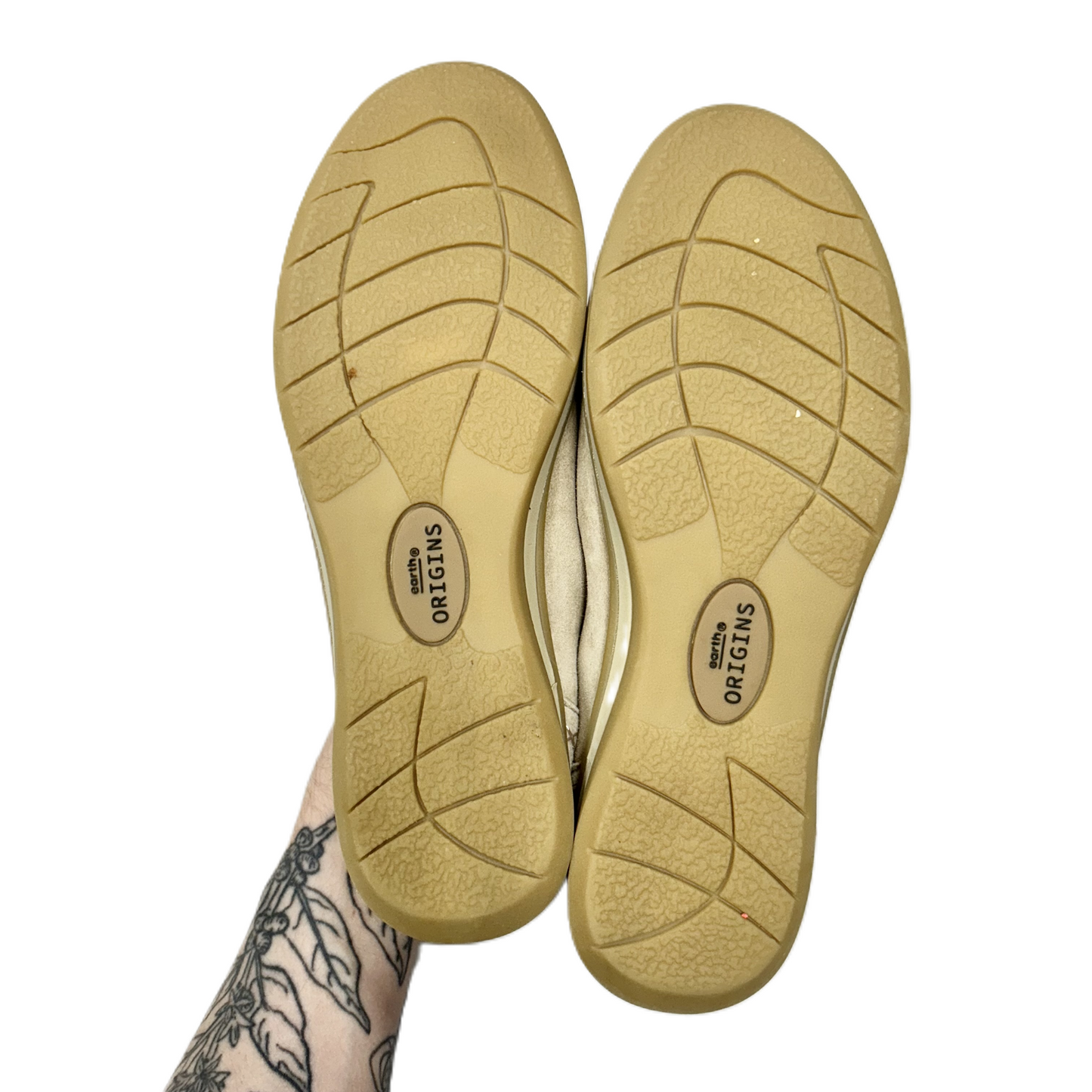 Shoes Flats By Earth Origins In Tan, Size: 6.5