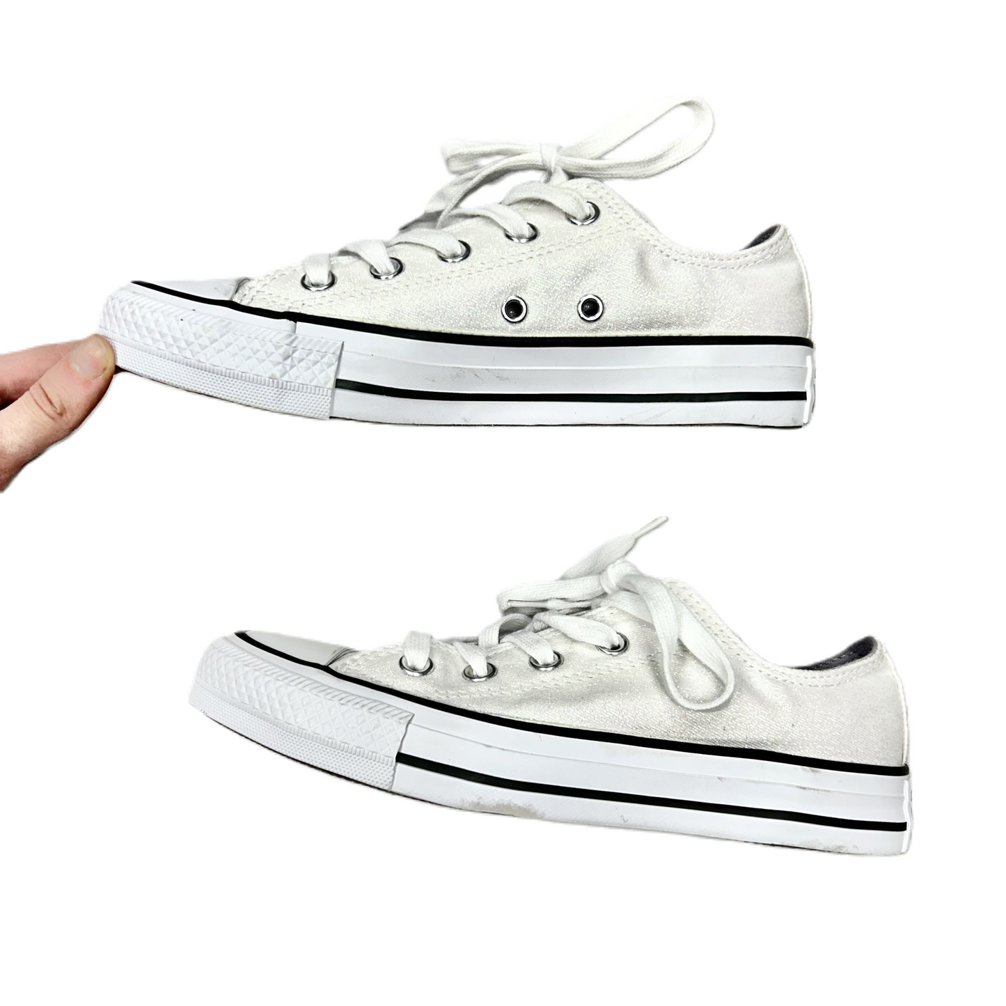 Shoes Sneakers By Converse In White, Size: 5