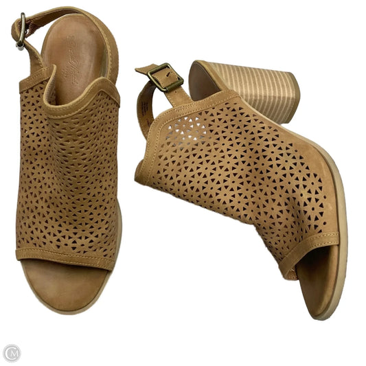 Shoes Heels Block By Universal Thread In Brown, Size: 9.5