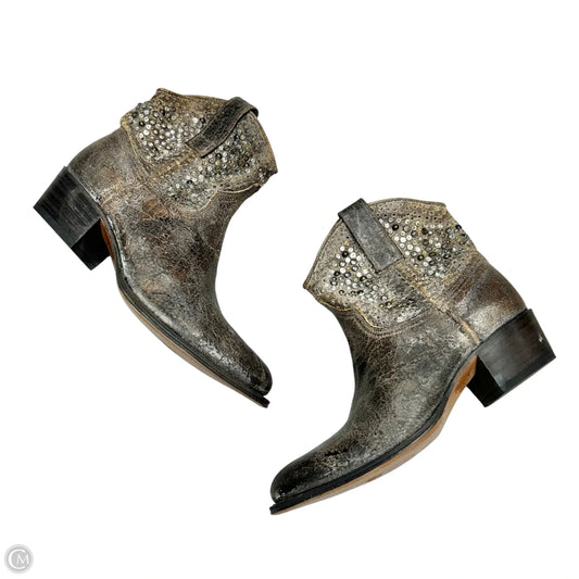 Boots Designer By Frye In Brown, Size: 7.5