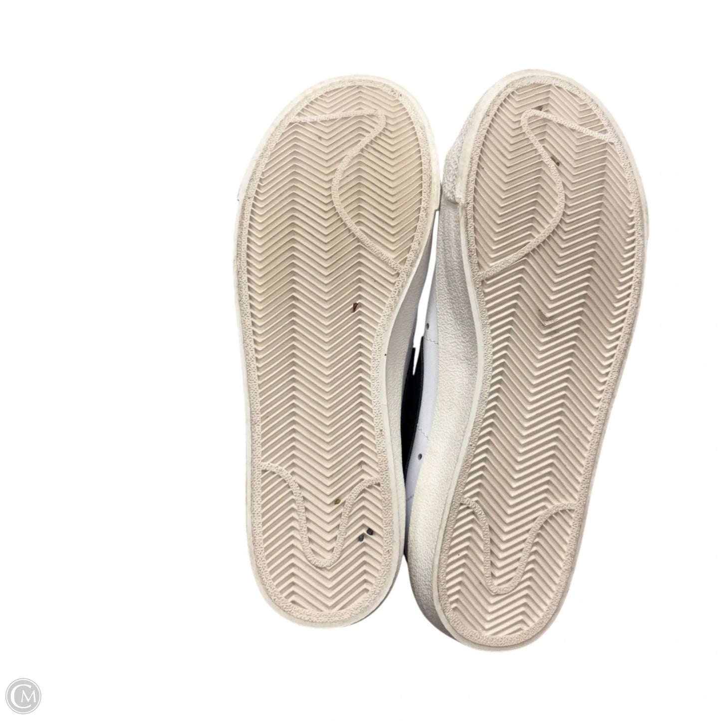 Shoes Sneakers By Nike In White, Size: 7