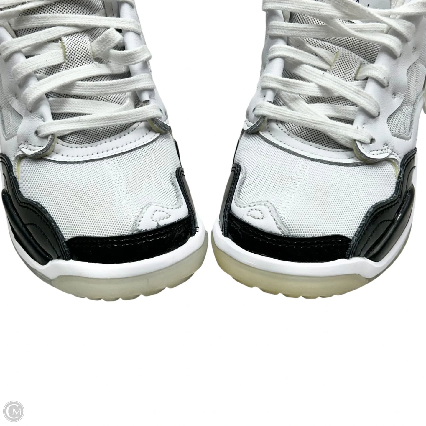 Shoes Luxury Designer By Jordan In White, Size: 10