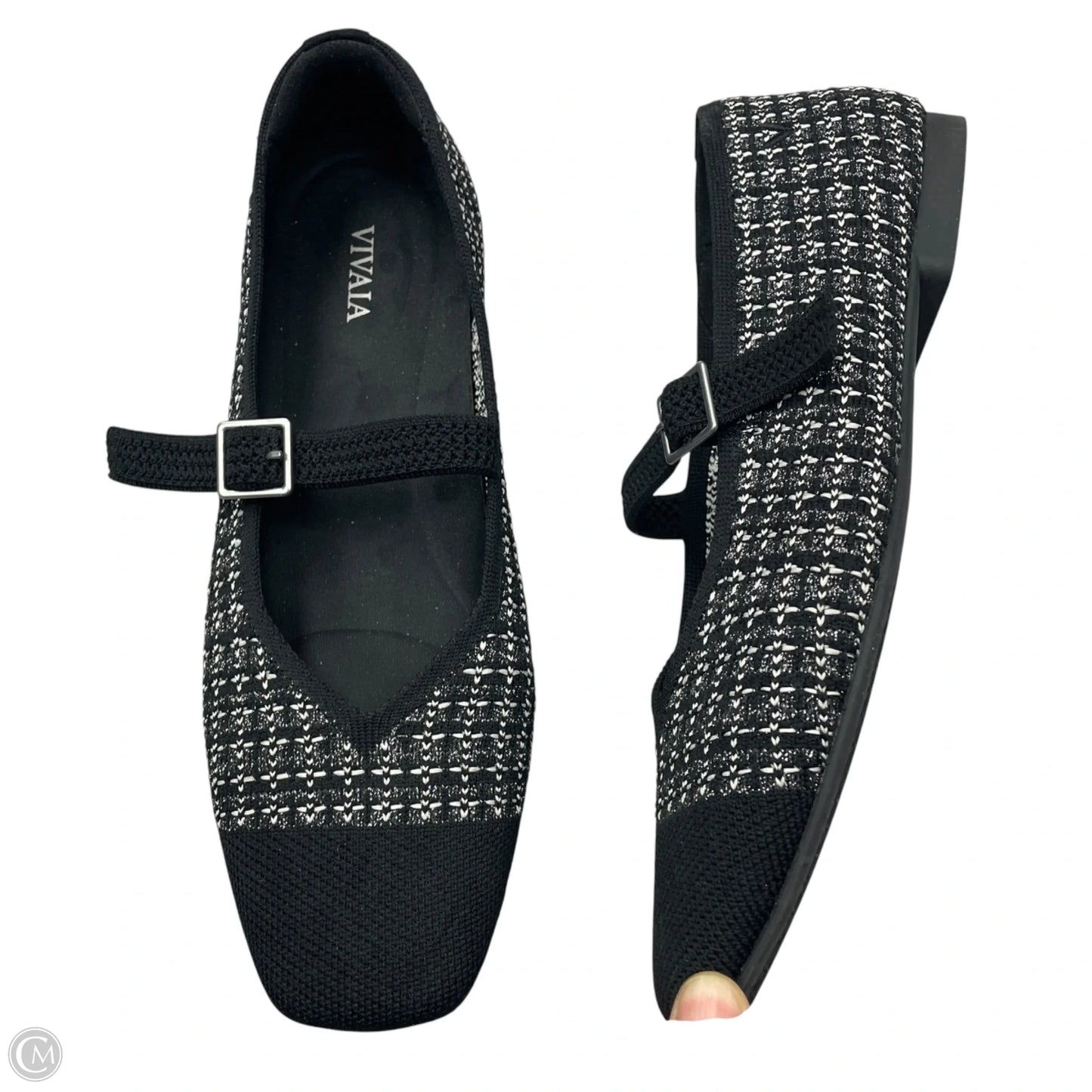 Shoes Flats By Vivaia In Black & White, Size: 8.5