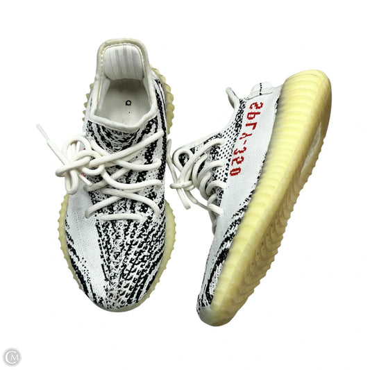 Shoes Luxury Designer By Yeezy In Black & White, Size: 6