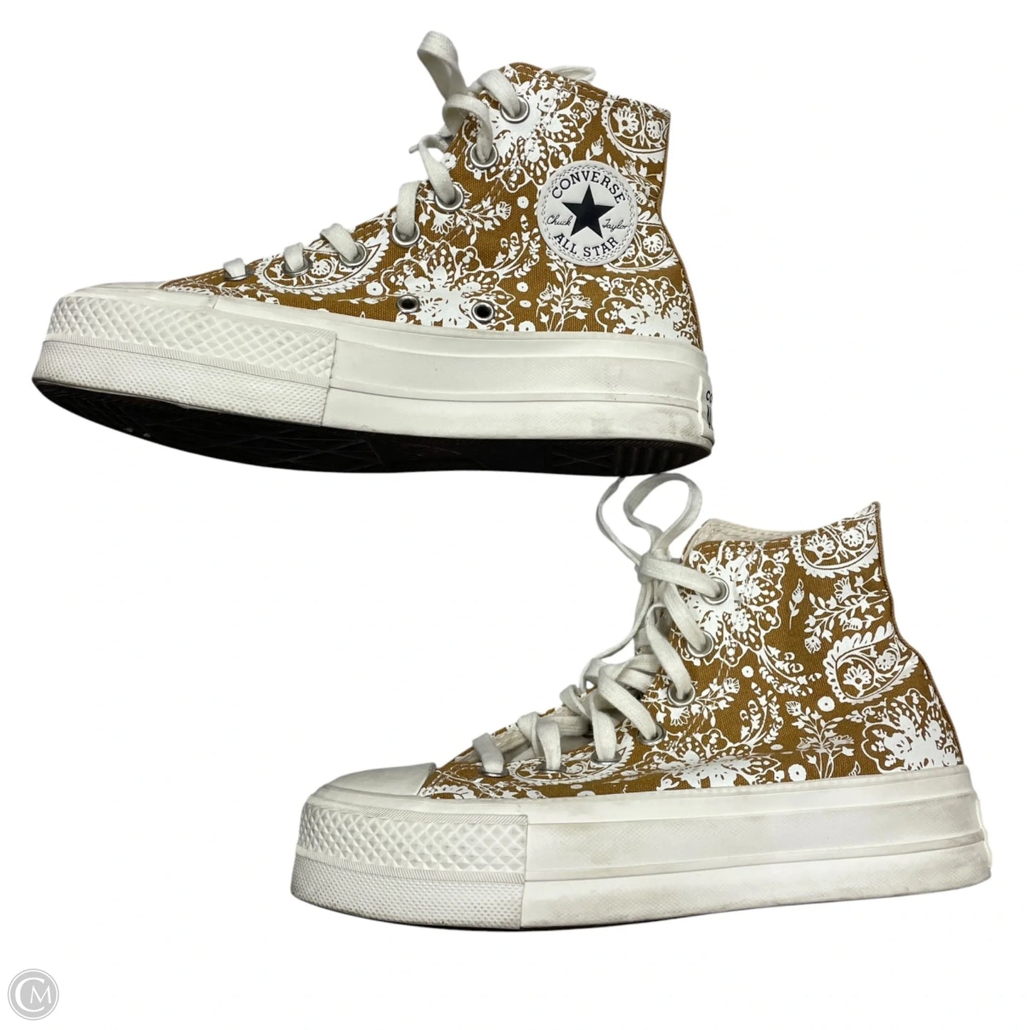 Shoes Sneakers Platform By Converse In White & Yellow, Size: 5.5