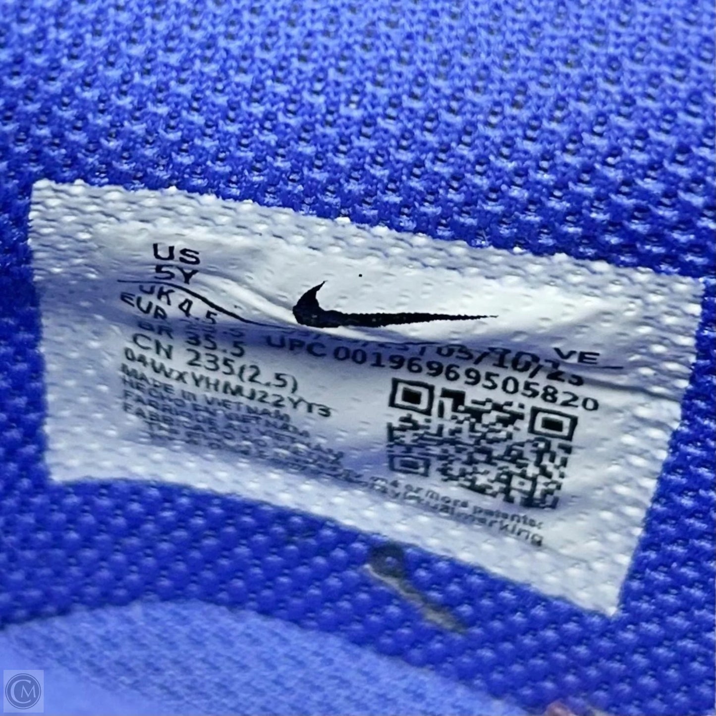 Shoes Sneakers By Nike In Blue & Orange, Size: 6.5