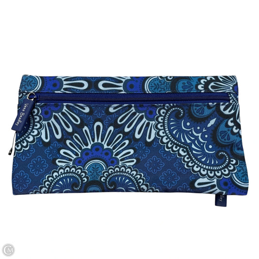 Makeup Bag By Vera Bradley, Size: Medium