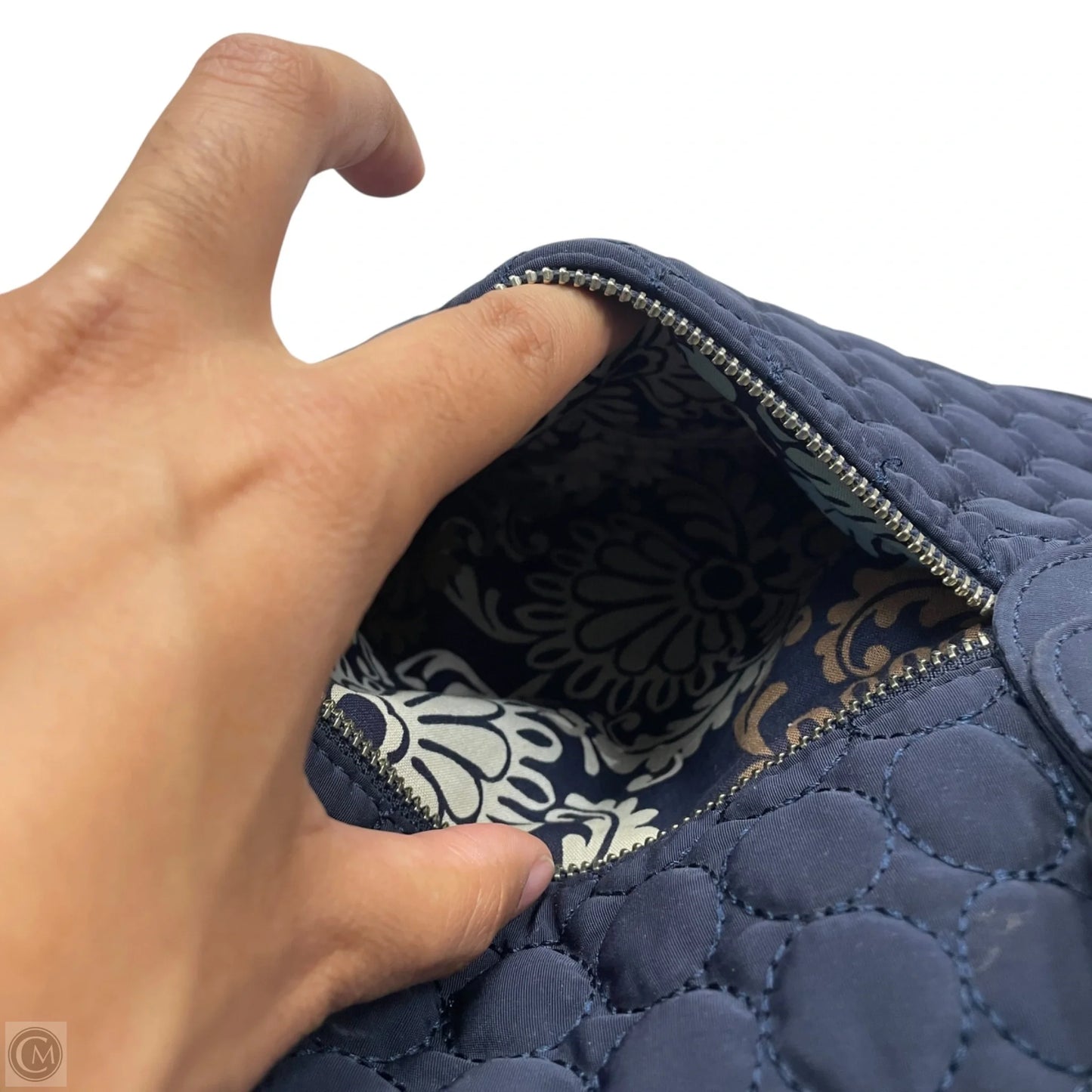 Handbag By Vera Bradley, Size: Medium