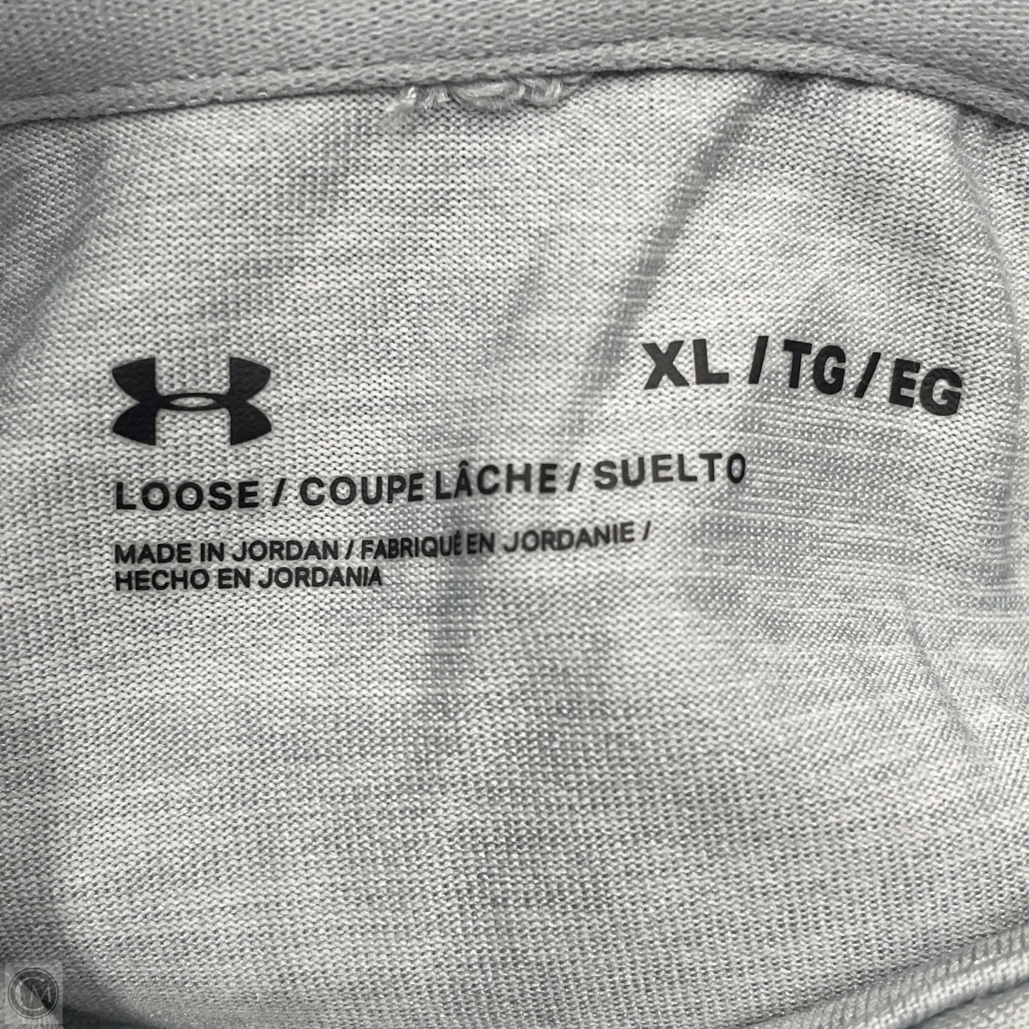 Athletic Top Long Sleeve Hoodie By Under Armour In Grey, Size: Xl