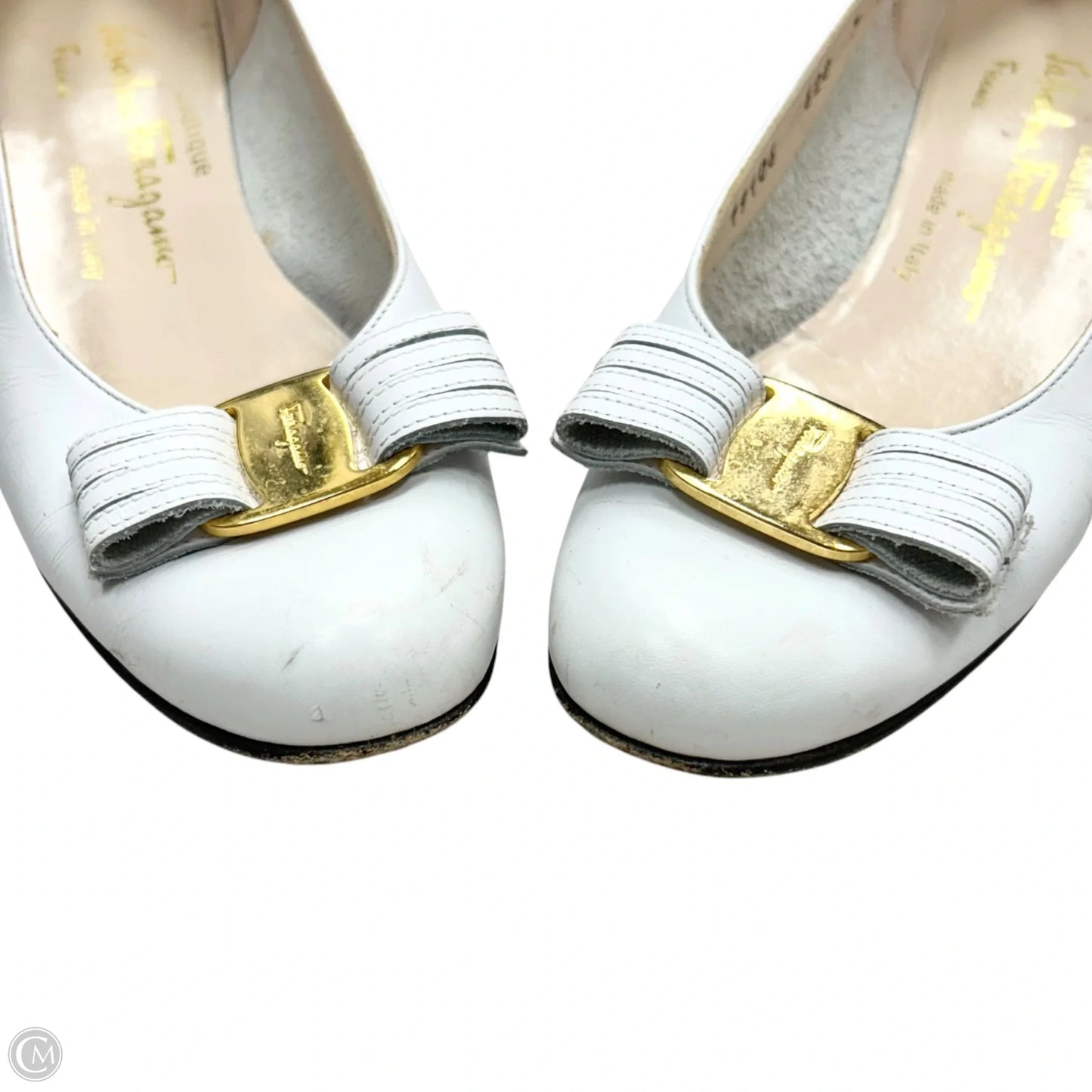 Shoes Luxury Designer By Ferragamo In White, Size: 7